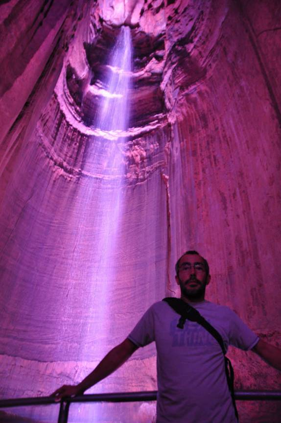 Visitando Ruby Falls, na Georgia - EUA. Uma cachoeira dentro de uma caverna!